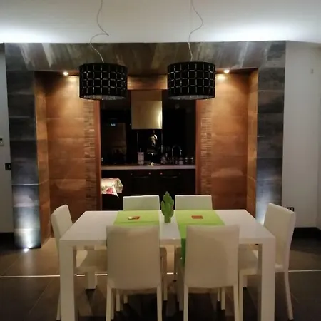 Alex House Dom wakacyjny *